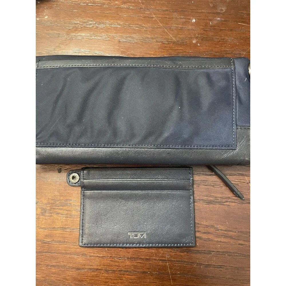Vintage TUMI Womens Wallet/Wristlet (minus strap) Navy